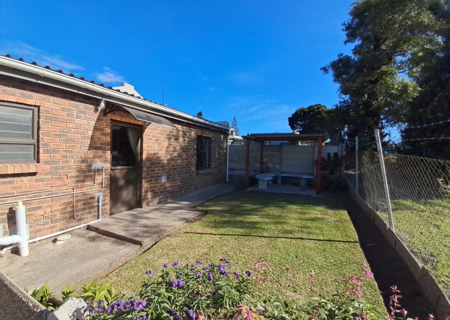 To Let  Bedroom Property for Rent in George South Western Cape